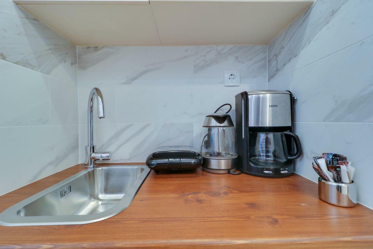 Stylish, Comfy Suite In The Heart Of Athens Exterior photo
