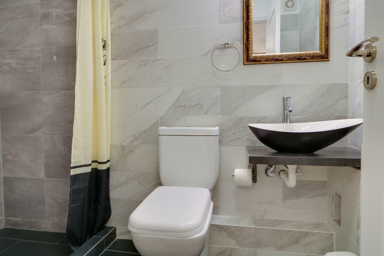 Stylish, Comfy Suite In The Heart Of Athens Exterior photo